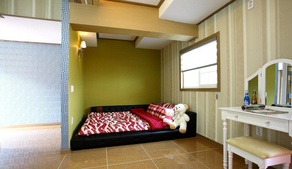 Bluesean Pension Namhae Exterior photo