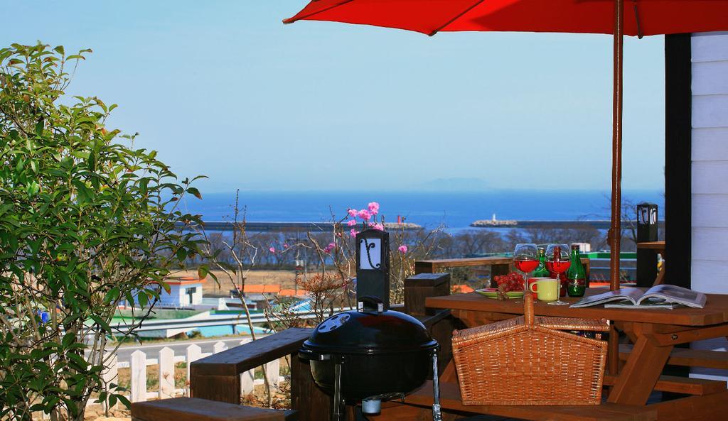 Bluesean Pension Namhae Exterior photo