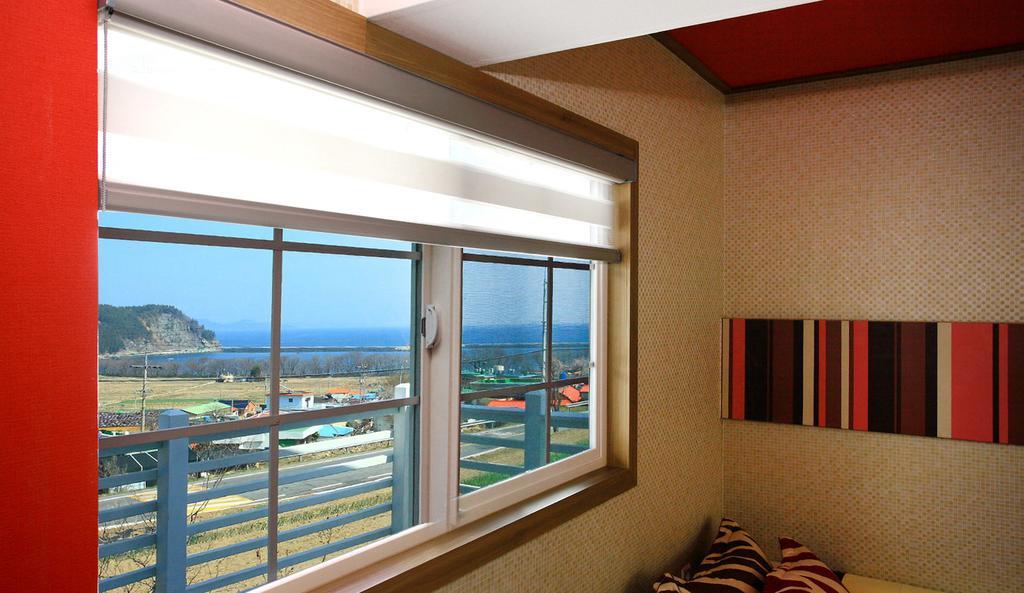Bluesean Pension Namhae Exterior photo
